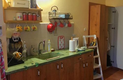 Midreshet Ben-Gurion Cabin | Out of the Wilderness