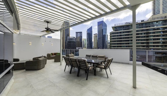 Maison Privee - Stunning 3-Floor Villa w/Kids Room and Rooftop Terrace over Dubai Marina