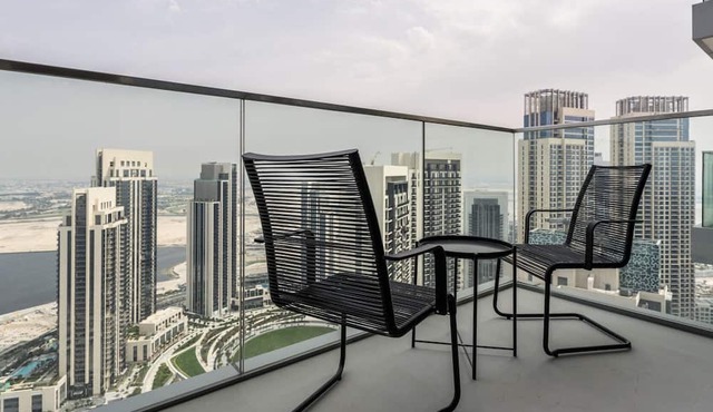 Aya - Outstanding 1BR Apartment With Amazing Creek Views