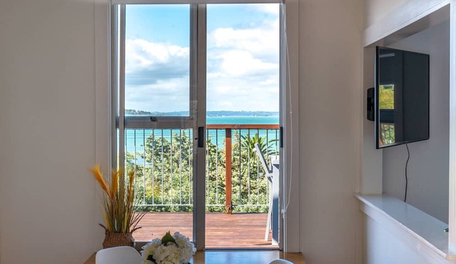 Moana Cottage in Waiheke Island