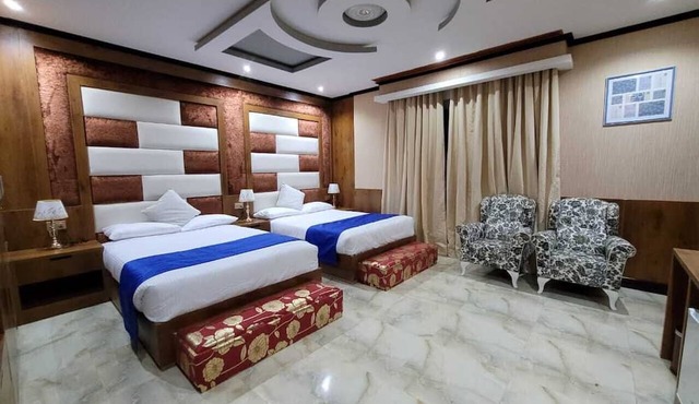 Camphor Hotel
