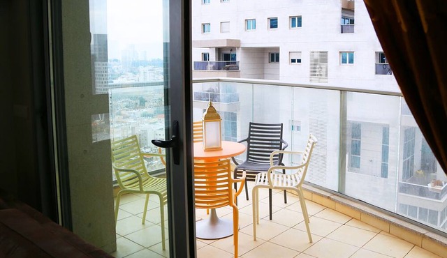 Ramat Gan Luxury Condo with Gym by FeelHome