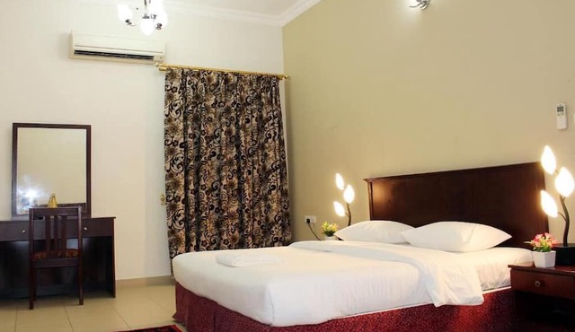 Sahara Hotel Apartment