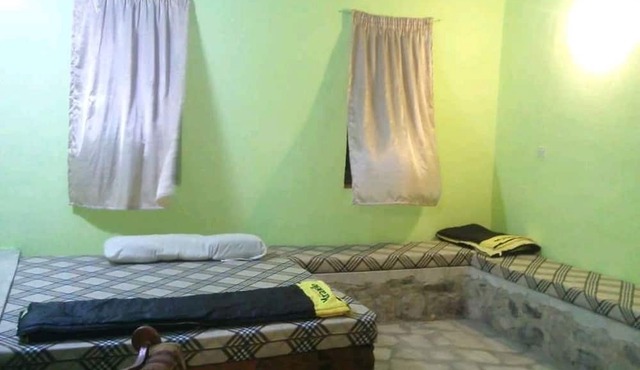 Trajan Guest House - Hostel