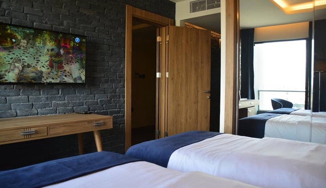 Monarch Hotel Amman