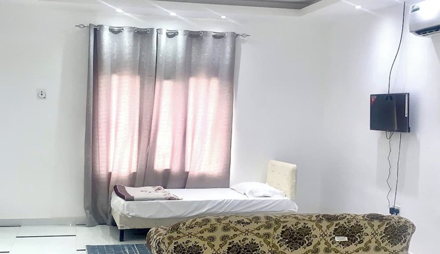OYO 157 Dream Barka Hotel