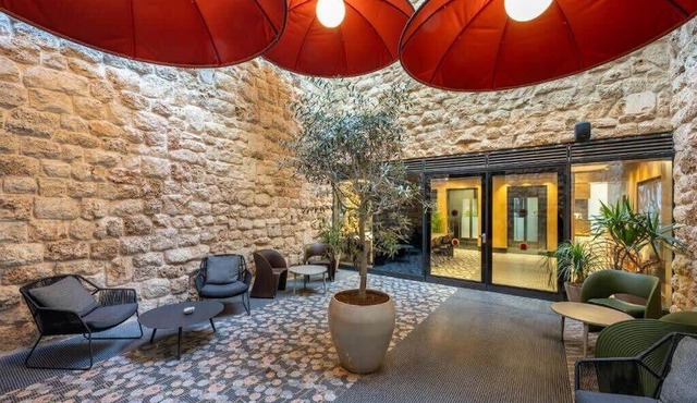 Magnificent 1BR Suite Near Rothschild Boulevard