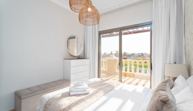 Nasma Holiday Homes - Al Hamra Village