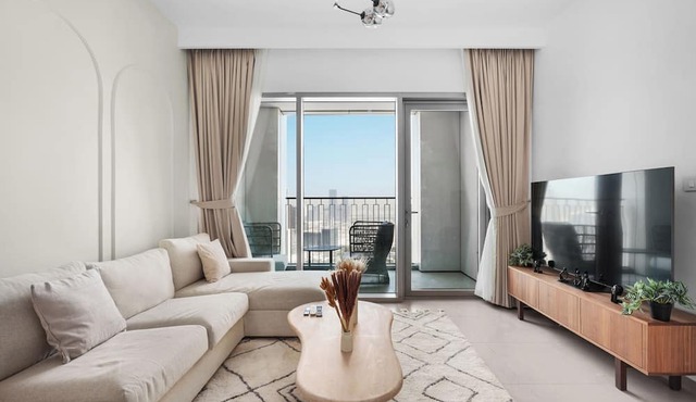 Gala Guests - Downtown Views Residences