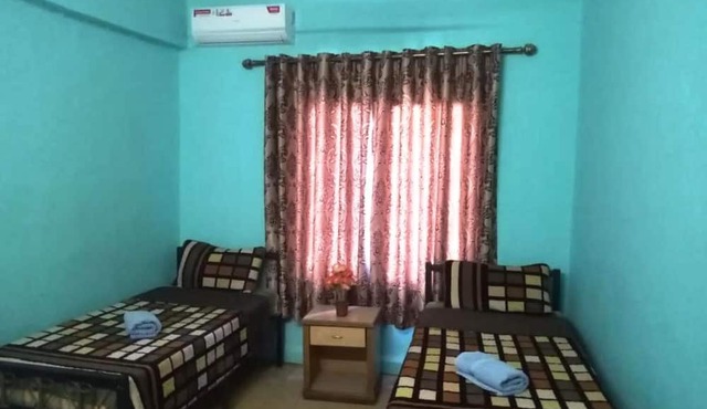 Cliff - Hostel