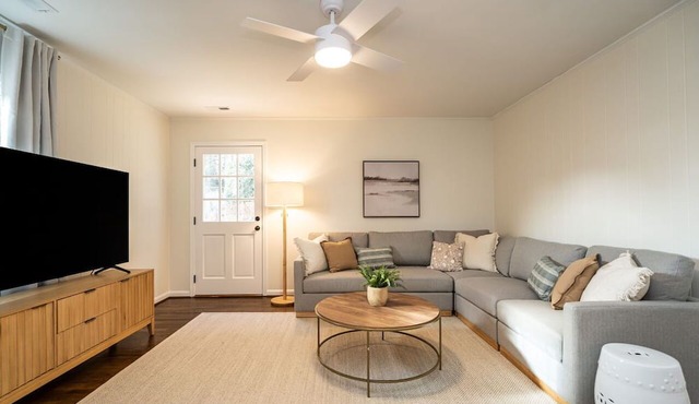 Stylish & Comfy North Hills Getaway! in Raleigh