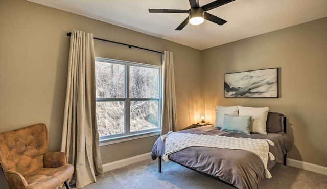 Mtn Views, Walkable Location: Asheville Retreat!