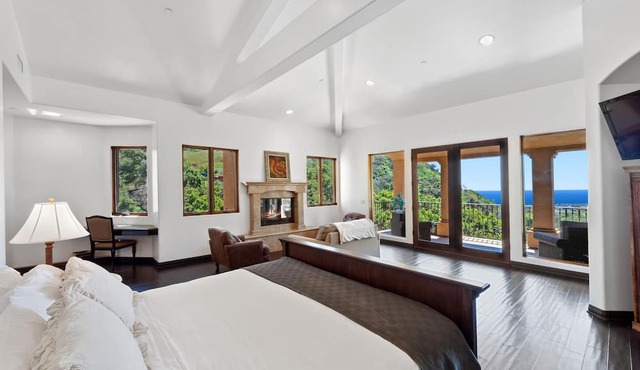 MALIBU - Latigo Beach Estate - Ocean Views, spacious with pool+hot tub