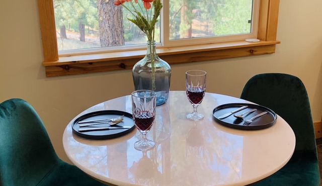Alpine Escape - Apartment Suite in North Tahoe