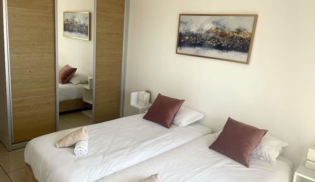 Cozy 1-BR apartment in charming Jerusalem