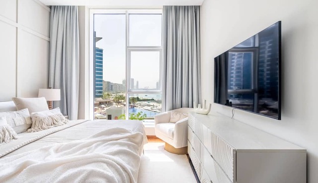 Oceana Luxury 4BR with Resort Access and Sea Views