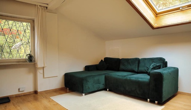 Apartment 'Im Münchner-süden' with Private Terrace, Private Garden and Wi-Fi