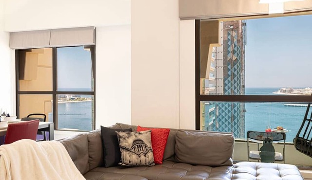 Luxury Sea View Beachfront 3 Bedroom Apt, JBR