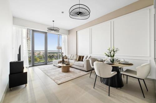 Family-Friendly 2BR plus Maid Safa Park View