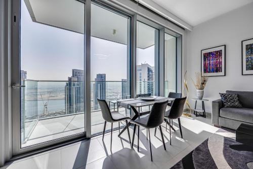 Modern 1BDR in Creek with Amazing View, High Floor