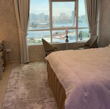 High-floor Luxury Apartment!