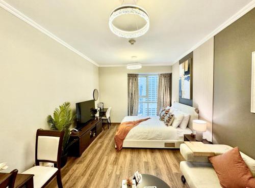Cosmos Living Premier Studio Near Metro