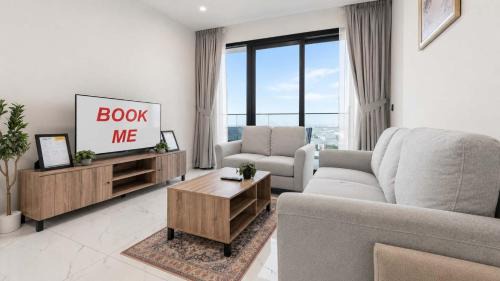 Free housekeeping visits during your stay - StayShort - Jebel Ali Sleeps 2 with a Beautiful Swimming Pool
