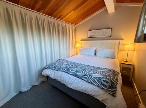 Oceanfront Studio with Loft - amazing views!