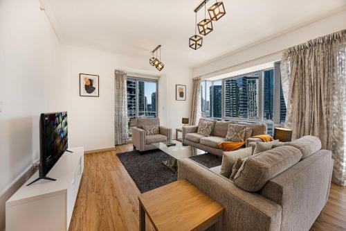 Skyline Retreat 2BDR Apt South Ridge Downtown