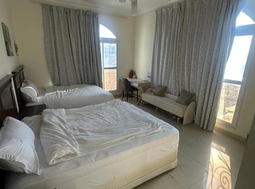 Spacious Villa With Master bedrooms