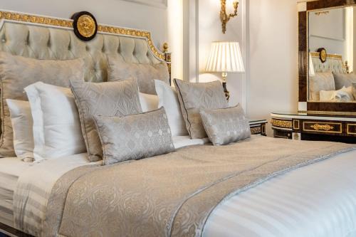 Royal Victoria VIP Vintage made with passion