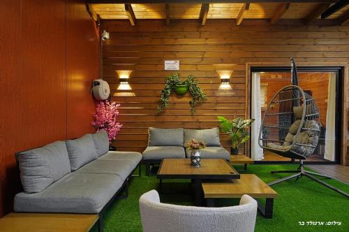 Novus Luxury