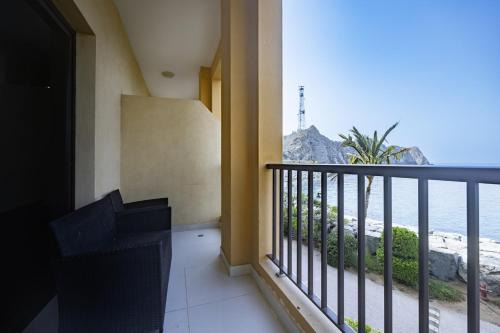 Bloomfields 2BR+Maid in Mina Fajer - Fujairah