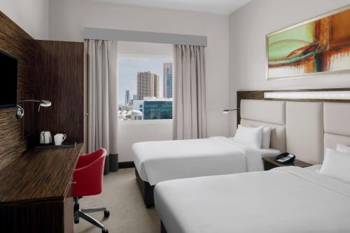 Holiday Inn Express Dubai Internet City by IHG