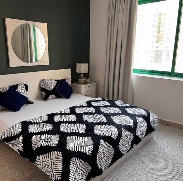 Gorgeous 3-Bedroom Family Apartment with Balcony