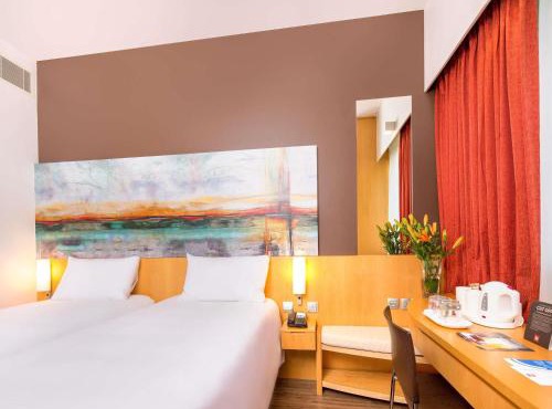ibis Dubai One Central