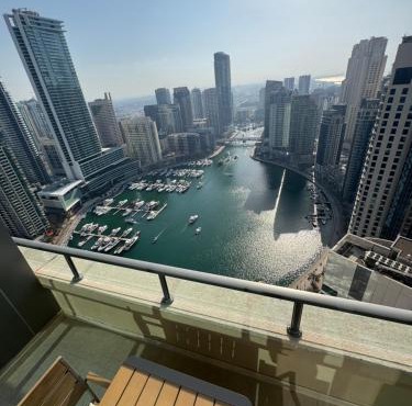 Sky-High Luxury 1BR Best Views of Dubai Marina Emaar 39th Floor