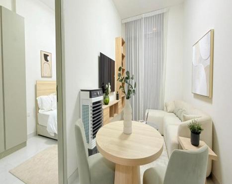 Luxury Apartment with Pool Gym & Free Parking at Equiti Gates Jebel Ali