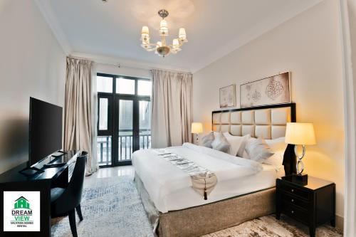 Full View Burj Khalifa and Fountains -Souk Al Bahar- Dream View holiday Home Rent