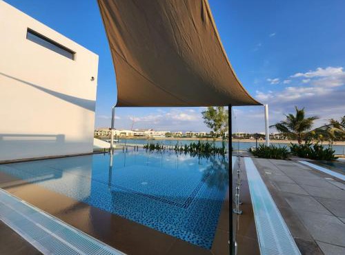 Nasma Luxury Stays - Opulent family escape in coastal community