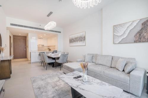 Free housekeeping visits during your stay - StayShort - Waterfront Living with a Spacious Layout Sleeps 5