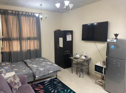 DELUXE Studio Apartment