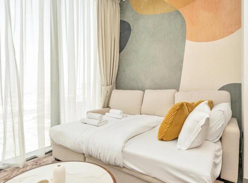Royal Vista - Stunning 1BR apartments with 5 Star Amenities