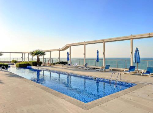 FIRST CLASS Studio Pacific Shores Retreat