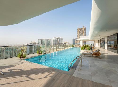 Dubai Miracle Garden Modern Luxury Studio Pool, Padel Court & Sauna Arjan