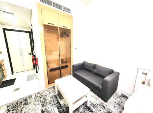 21 Studio in Skyz by Danube, Arjan