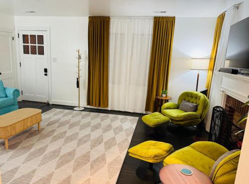 Retro Retreat