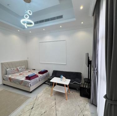 2 bed rooms flat with balcony