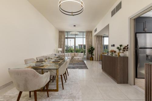 Maison Privee - Spacious 3BD Family Home with Maid's room in Meydan