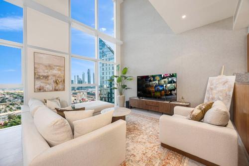 Daniels 2BR Duplex at Central Park Tower, DIFC